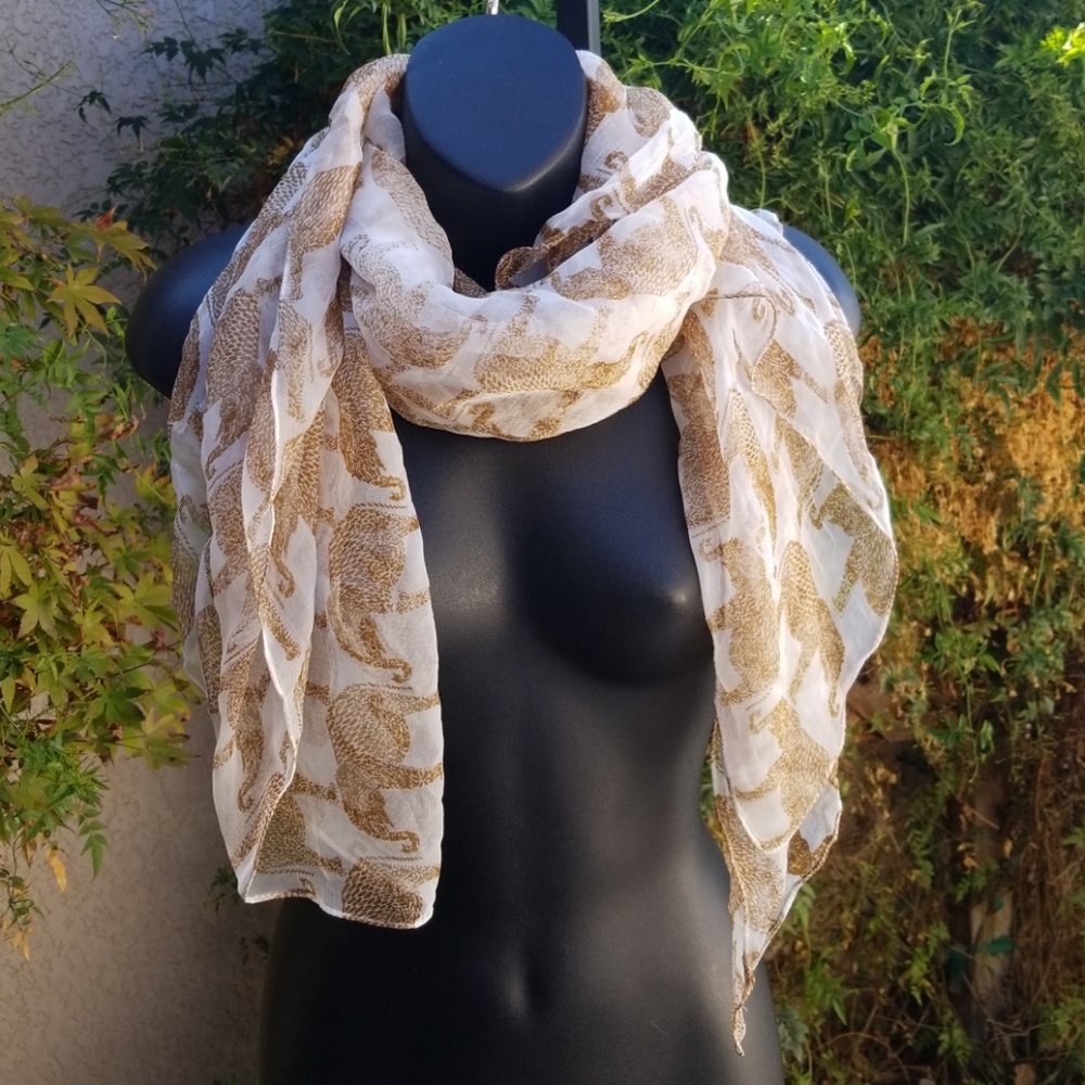 Lucky brand scarf